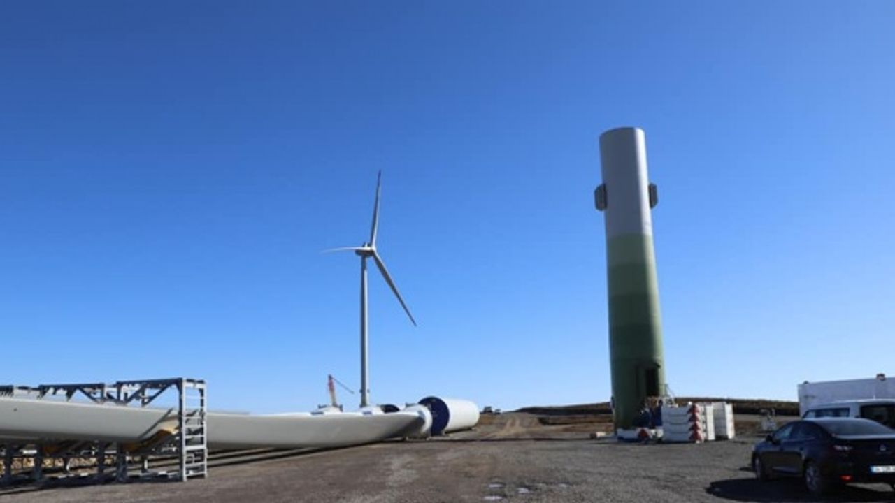 Ordu'da Akkuş rüzgar enerji santralinin yapımı devam ediyor