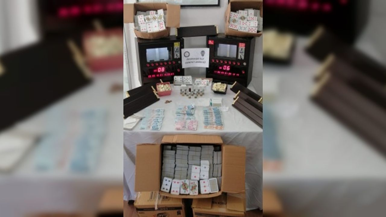Kastamonu'da kumar oynayan 9 kişiye 43 bin 225 lira ceza