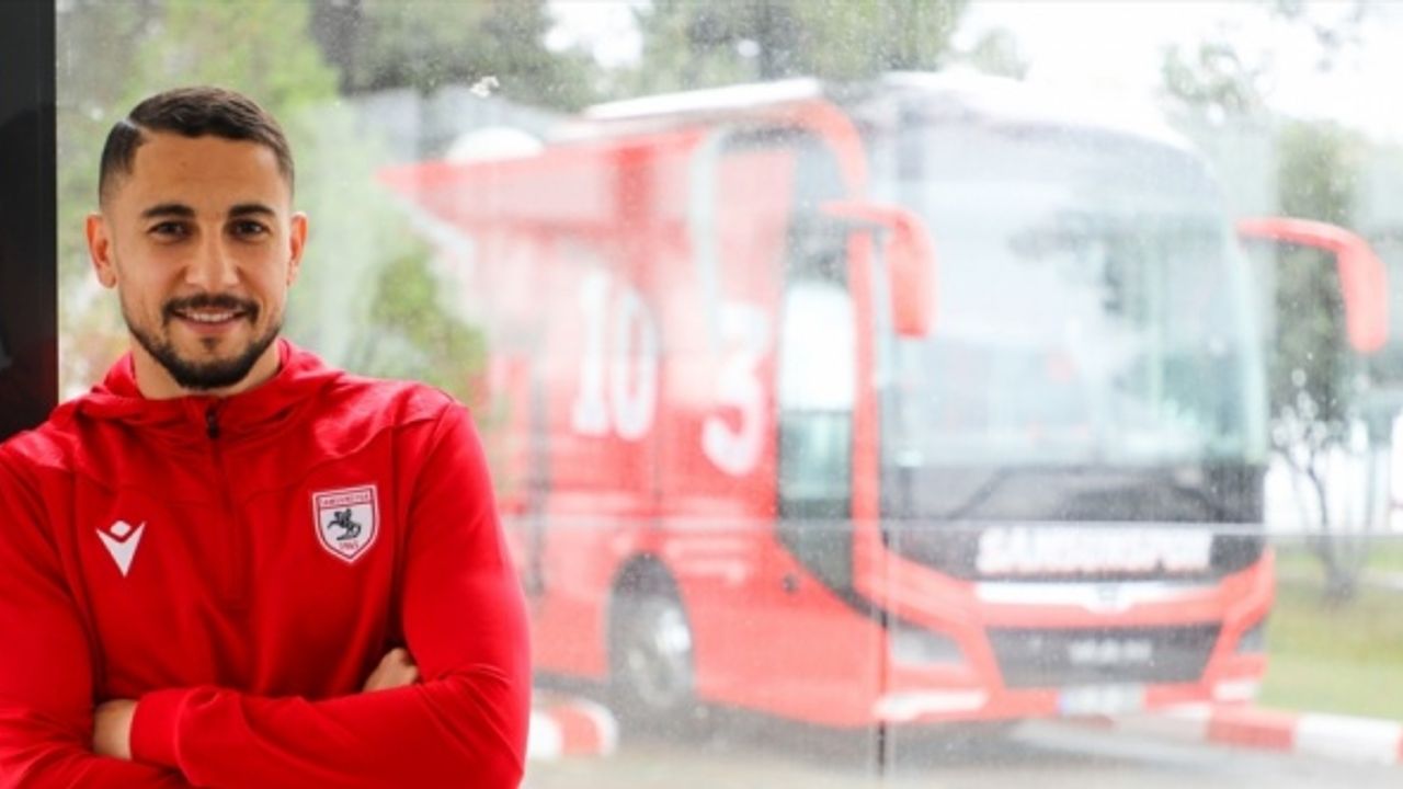 Samsunsporlu futbolcu Jugurtha Hamroun: "Hedefim şampiyon olup Süper Lig'e çıkmak"