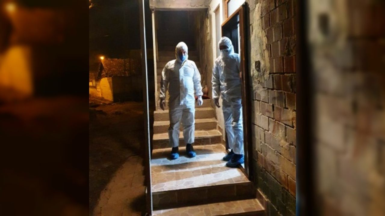 Amasya'da karantinadaki yaşlı kadının sobasını Vefa Sosyal Destek Grubu yaktı