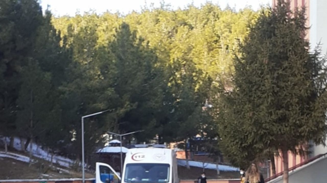 Amasya'da Kovid-19 karantina ihlali yapan 2 kişi yurda yerleştirildi