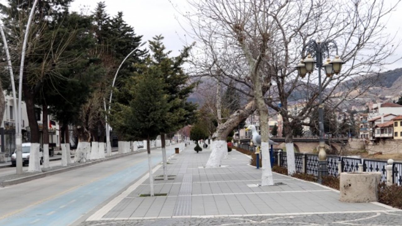 "Çok yüksek riskli" Samsun, Sinop, Amasya ve Tokat'ta sokağa çıkma kısıtlamasına uyuluyor