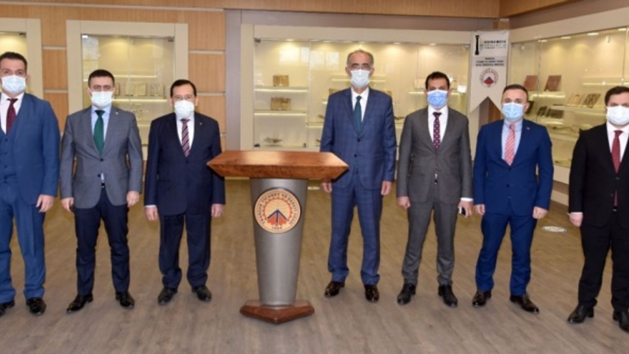 Halkbank Yönetim Kurulu Başkanı Özdil, TTSO Başkanı Hacısalihoğlu'nu ziyaret etti