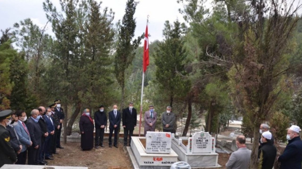 Mart Şehitleri Anma Günü ve Çanakkale Deniz Zaferi'nin 106. yıl dönümü