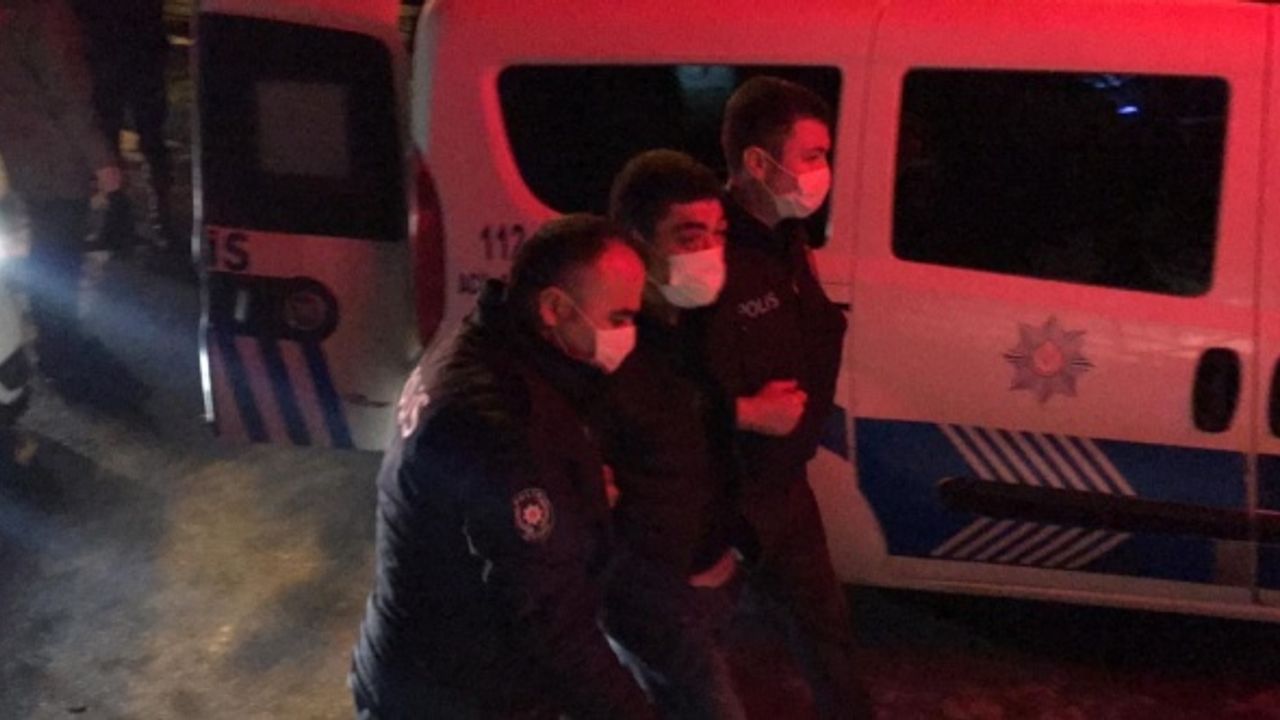 Zonguldak'ta polisten kaçmaya çalışan 3 kişinin içinde bulunduğu otomobil kanala düştü