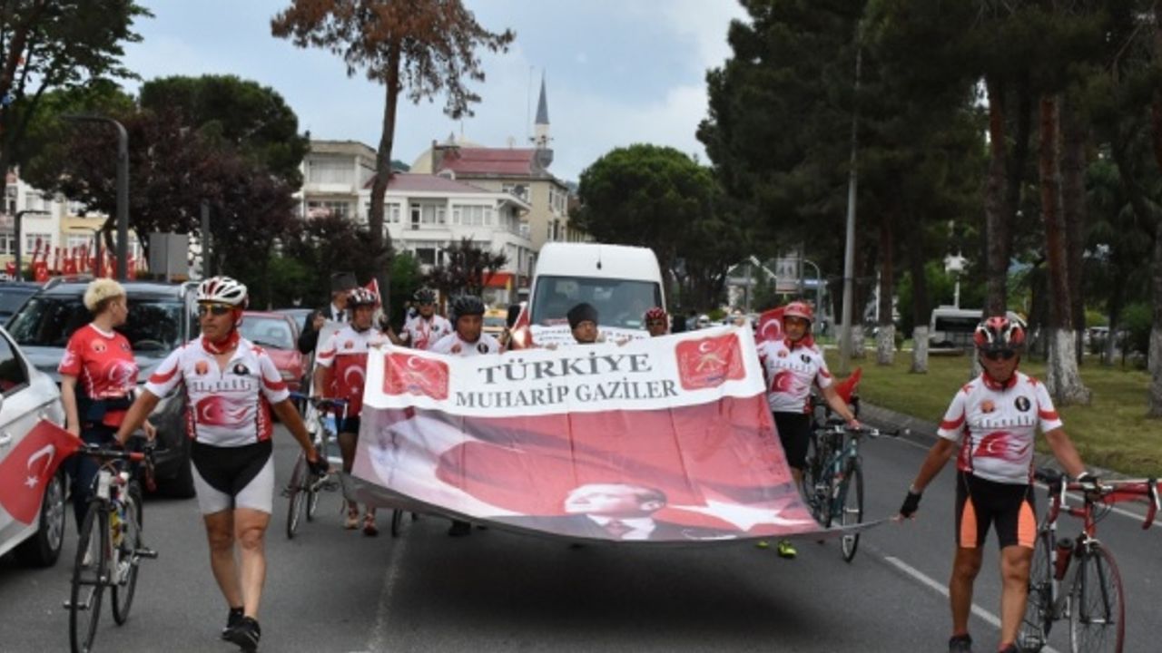 Kıbrıs Gazisi merhum Şükrü Tandoğan'ın anısına düzenlenen bisiklet turu sona erdi
