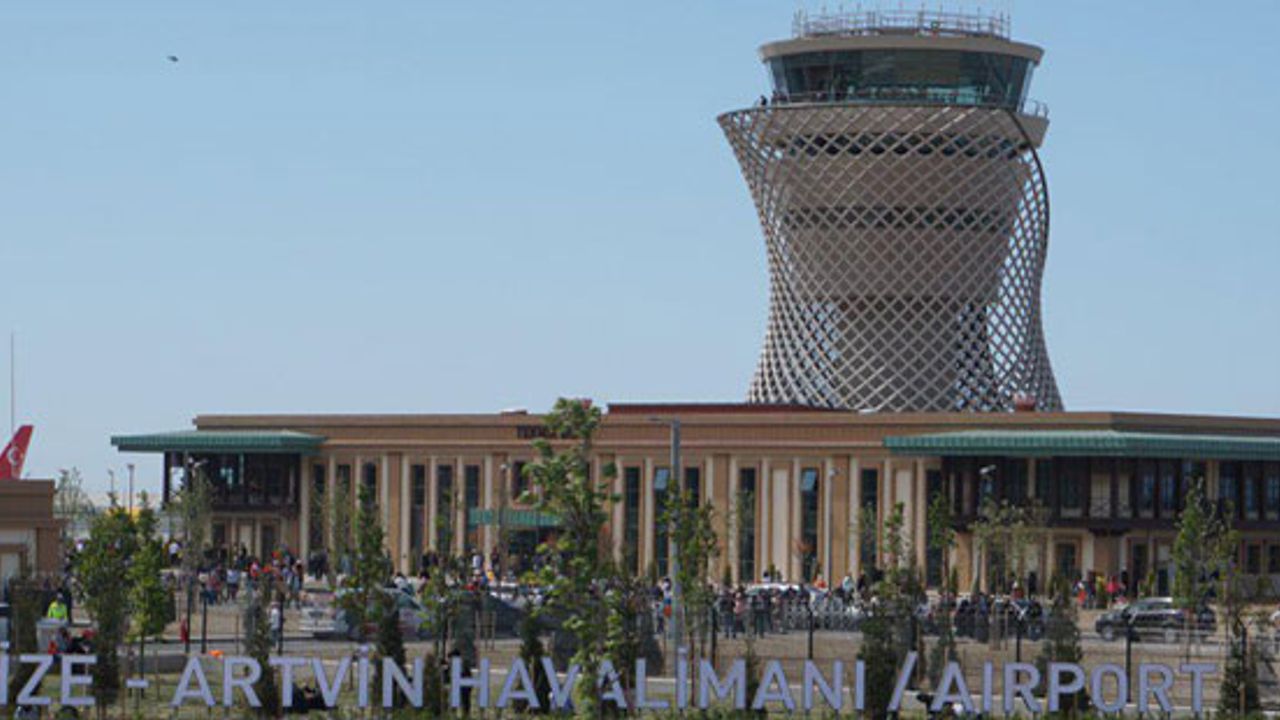Rize-Artvin Havalimanı 14 Mayıs'ta açılıyor! İlk inişi Cumhurbaşkanı Erdoğan yapacak