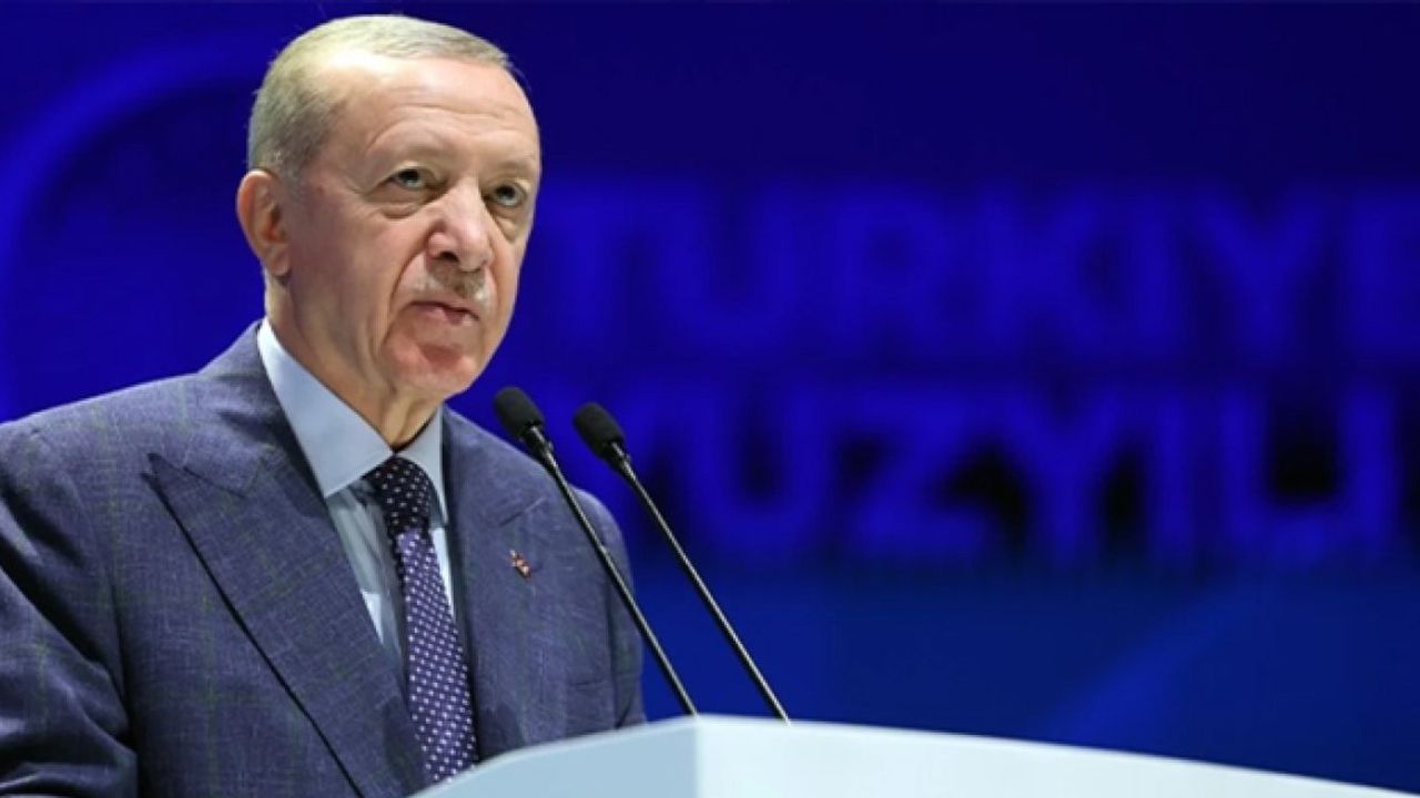 Cumhurbaşkanı Erdoğan'dan iki müjde birden! Ek ders ücretleri ve burslar artıyor