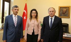 Rize ve Artvin Valileri Batum Başkonsolosu Koçak'ı Ziyaret Etti