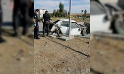 Çorum'da kamyonla otomobil çarpıştı: 1 ölü, 1 yaralı