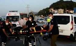 Düzce'de iki otomobilin çarpışması sonucu 3 kişi yaralandı