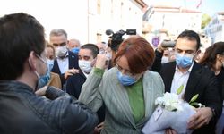 İYİ Parti Genel Başkanı Akşener Bolu'da esnafı ziyaret etti