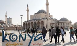 Keçiörenliler Hoşgörü Günü'nde Mevlana Türbesi'ni gezdi