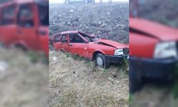 Samsun'da devrilen otomobilin sürücüsü yaralandı