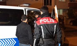 Düzce'de polisten kaçan kişi saklandığı binanın bahçesinde yakalandı