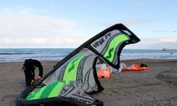 Karadeniz'de uçurtma sörfü sporu yaygınlaşıyor