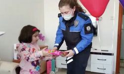 Çorum'da doğum gününü polislerle kutlamak isteyen küçük Elif'e sürpriz parti yapıldı
