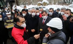 Enerji ve Tabii Kaynaklar Bakanı Dönmez, elektrik kesintileriyle ilgili Kastamonu'da konuştu: