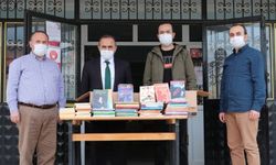 Havza Makbule Yusuf Ölçer YBO'ya kitap bağışı