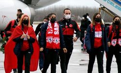 Özel sporcular memleketleri Samsun'da çiçeklerle karşılandı