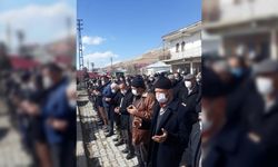Samsun'da eşi tarafından bıçakla öldürülen kadının cenazesi Kahramanmaraş'ta defnedildi