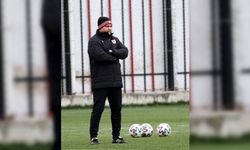 Samsunspor Teknik Direktörü Sağlam, Süper Lig için mart ayının sonunu işaret etti