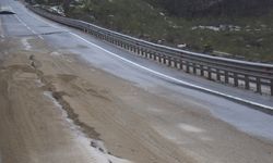 Batı Karadeniz bağlantı yolunun bir bölümündeki çökme nedeniyle yol trafiğe kapatıldı