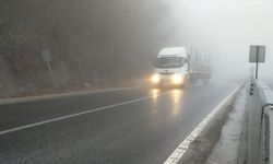 Bolu Dağı'nda sis ve yağmur etkili oluyor