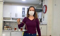 Çaycumalı anne kızın işlettiği çay ocağı mahalleliden takdir görüyor