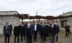 CHP Ekonomi Masası Heyeti Alacahöyük Antik Kenti'ni gezdi