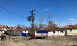 Çorum'da bir kişi, oğluyla kavga ettiği iddiasıyla 2 öğrenciyi silahla öldürdü