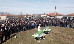 Çorum'da okul servisinde öldürülen iki çocuğun cenazeleri toprağa verildi
