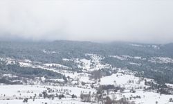 Kastamonu'da kar yağışı nedeniyle 13 köyde ulaşım sağlanamıyor