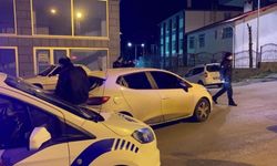 Samsun'da trafikte yol verme kavgası: 3 yaralı