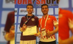 Semih Özer, 8. Uluslararası Türkiye Açık Tekvando Turnuvası'nda şampiyon oldu
