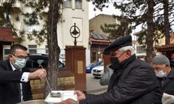 Taşköprü'de vatandaşlara Çanakkale şehitlerinin bir öğünlük iaşesi ikram edildi