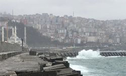 Zonguldak'ta sis ve rüzgar etkili oluyor