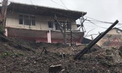 Zonguldak'ta toprak kayması sonucu çöken istinat duvarı vatandaşları tedirgin ediyor