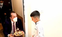 Akçaabat Belediye Başkanı Ekim, çocukların hem bayramlarını hem de doğum günlerini kutladı