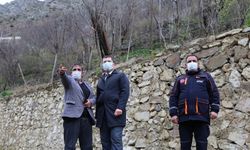 Artvin Vali Yardımcısı Ömer Özbay, Ortaköy'deki yangınzedeleri ziyaret etti: