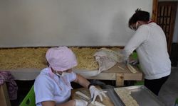 Belediyenin yöresel ürünler imalathanesi kadınlara gelir kapısı oldu