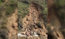 GÜNCELLEME - Giresun'da heyelan nedeniyle kapanan Bulancak-Kovanlık kara yolu ulaşıma açıldı