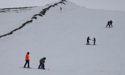 Ilgaz Dağı'nda nisan ayında kayak keyfi