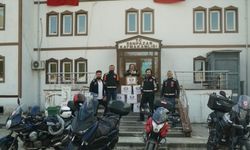 Kastamonu'da motosiklet tutkunları ramazan ayında erzak kolisi dağıtıyor