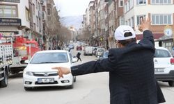 Merzifon polisinin özel yardımcısı "Trafik Ali"