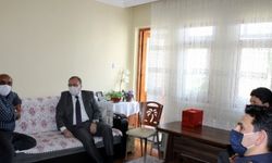 Safranbolu Kaymakamı Türköz'den şehit ailesi ve Kıbrıs gazisine ziyaret