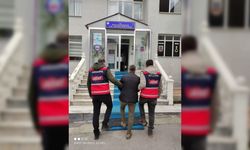 Samsun'da biri firari hükümlü diğeri esrar kaçakçısı iki kişi yakalandı