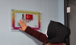 Şehit Eren Bülbül'ün annesi oğlunun isminin verildiği gençlik merkezini ziyaret etti