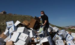 Çorum'da ele geçirilen kaçak içki ve sigaralar KOM ekiplerince imha edildi