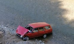 Giresun'da otomobilin dereye devrilmesi sonucu 2 kişi yaralandı